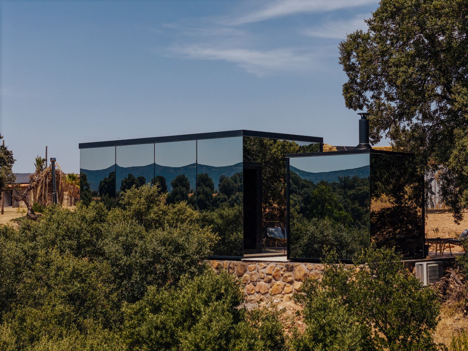 Cork Valley — casa espejo de la cabaña, en Hontanar, Toledo (imagen 68)