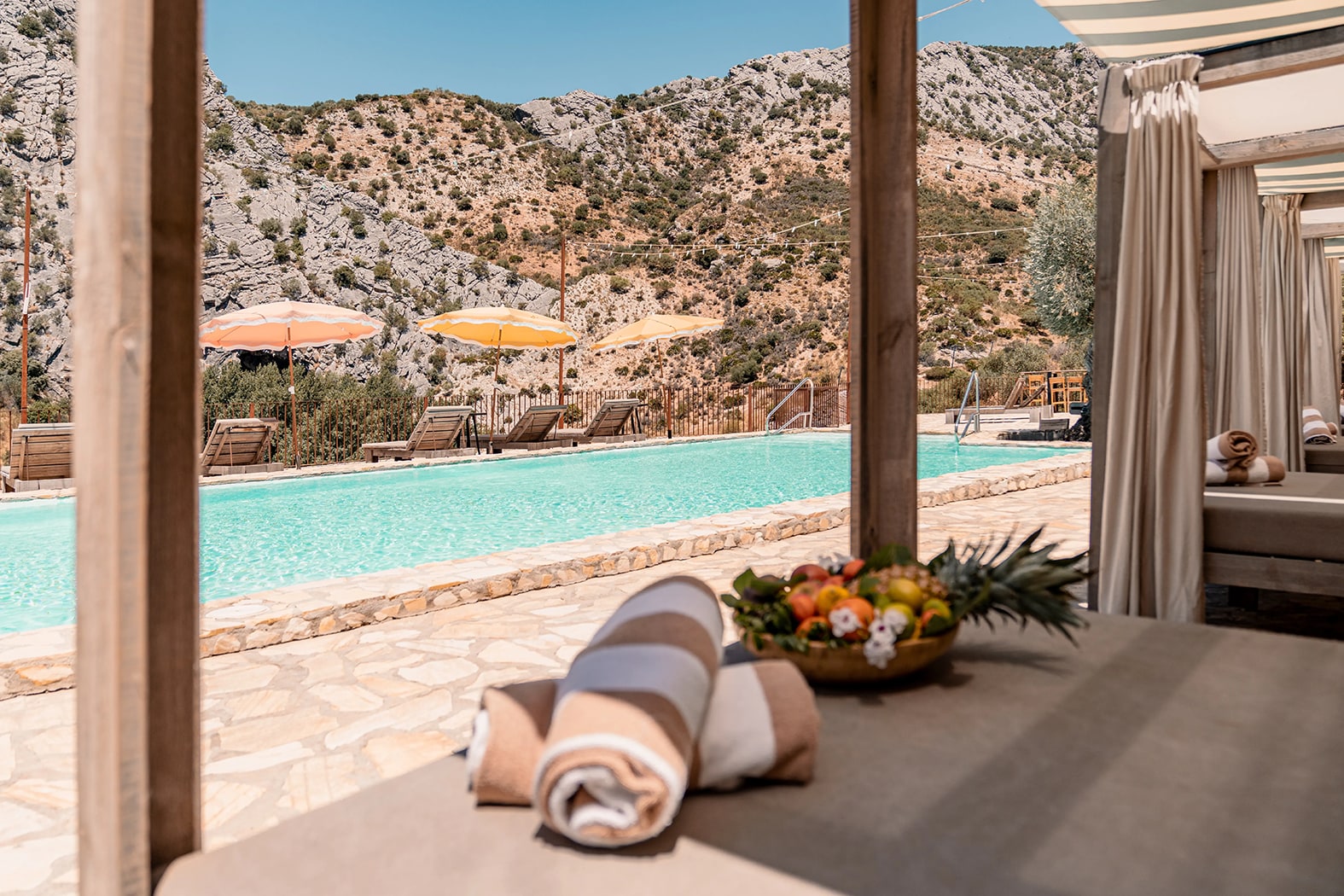 Eco Hotel Cueva del Gato — instalaciones y entorno del camping, en Benaoján, Málaga (imagen 5)