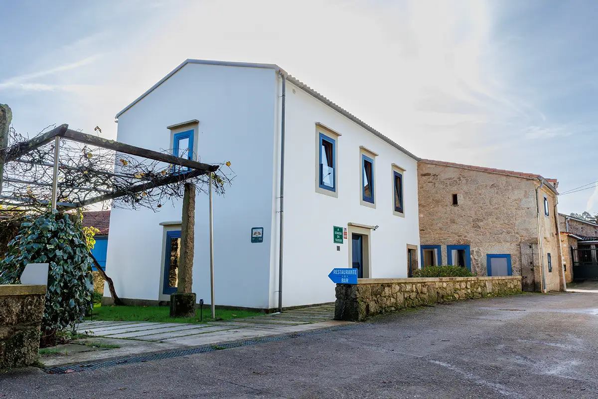 A Ribeira do Tambre — instalaciones, parcelas y entorno (imagen 3)