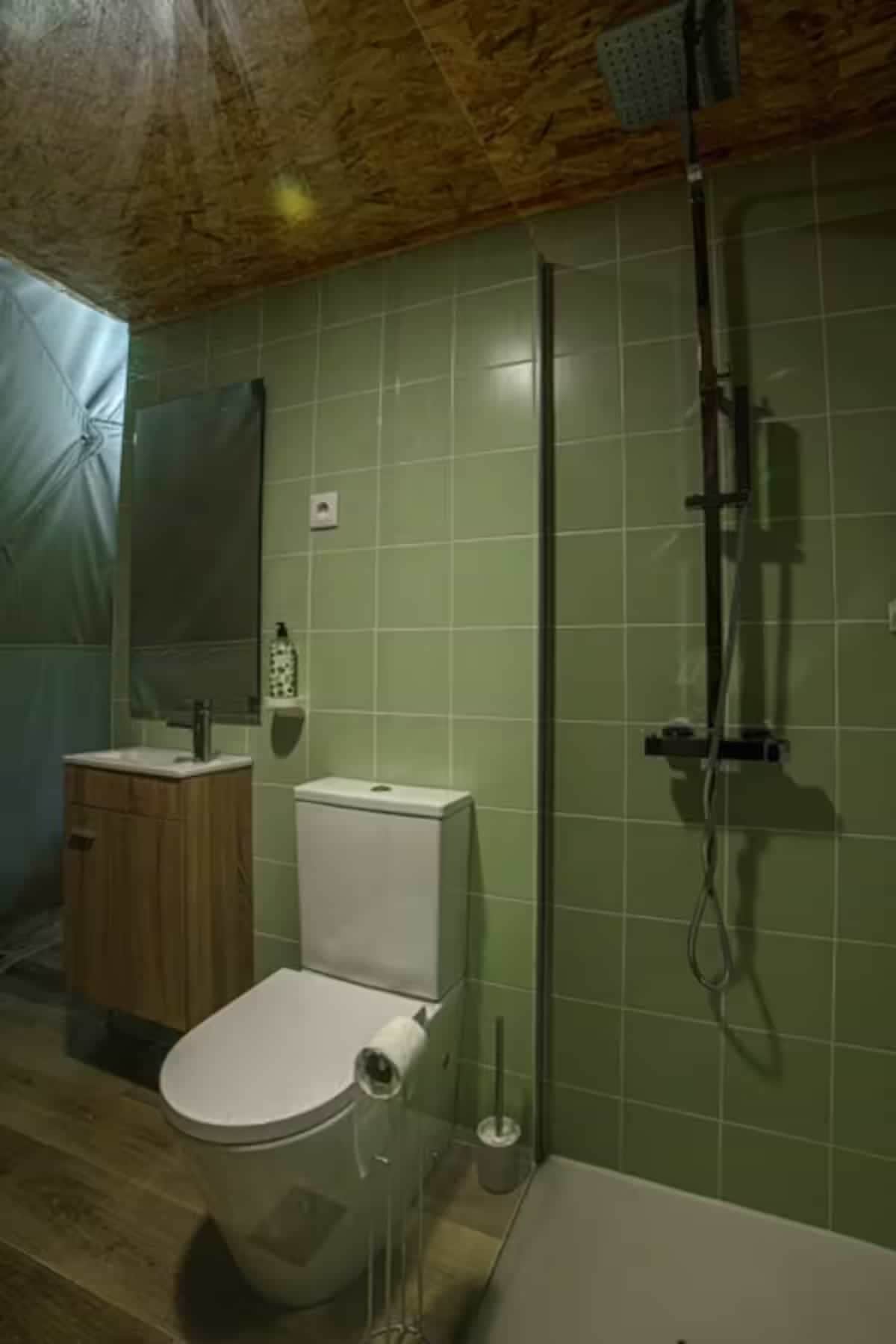 Umbra Domes — instalaciones, parcelas y entorno (imagen 24)