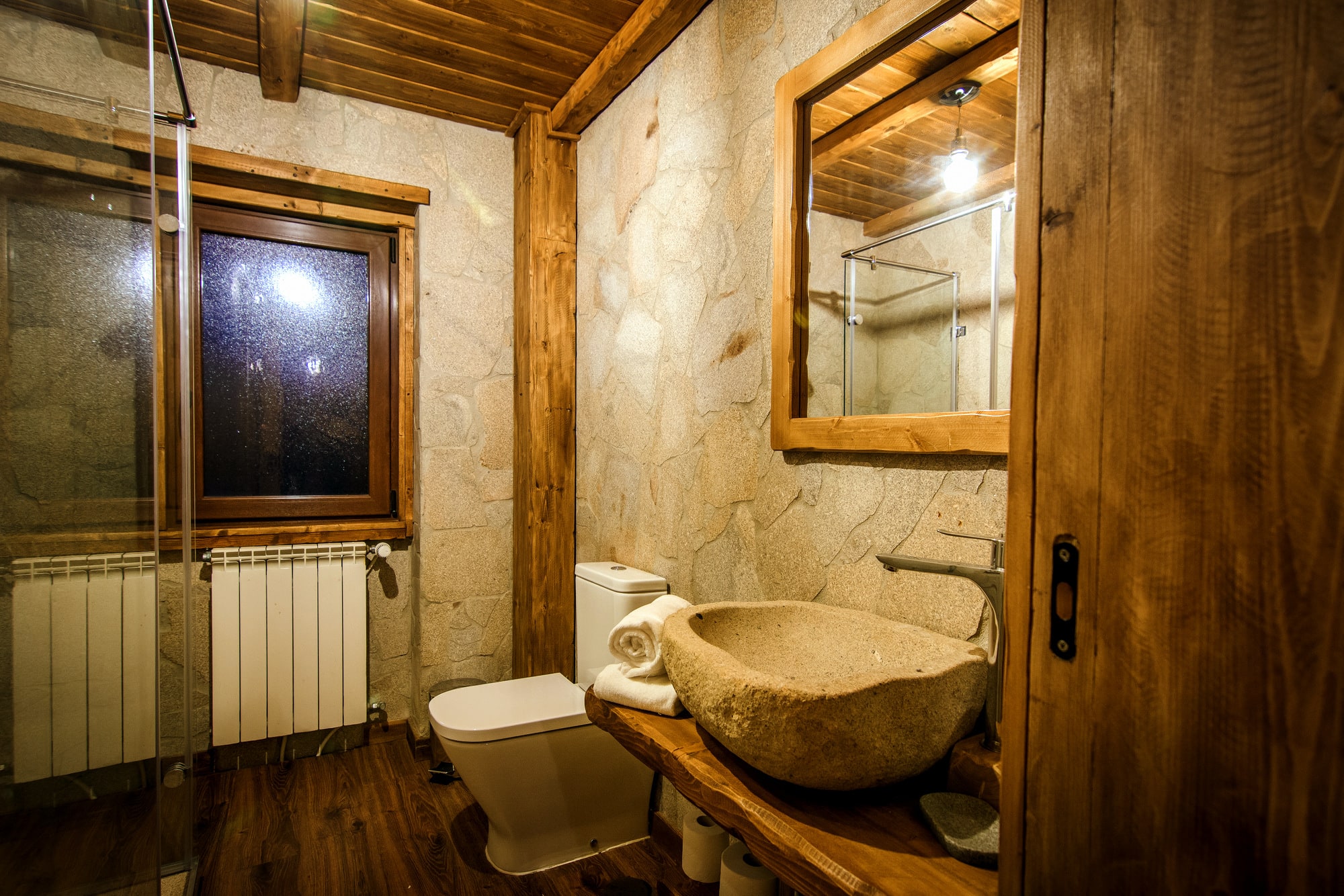 Casas Serra da Estrela — instalaciones y entorno de la cabaña, en Penhas da Saúde, Castelo Branco (Portugal) (imagen 6)