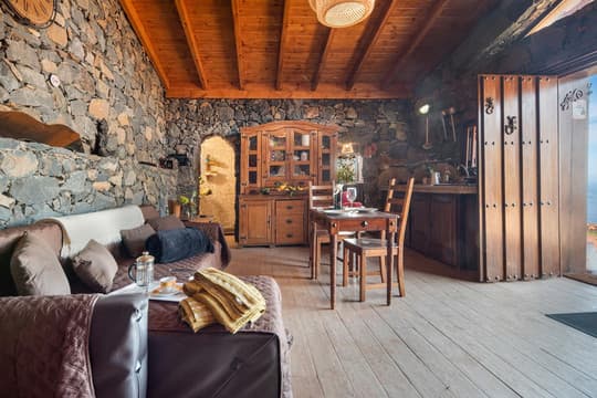 Finca House Relax — casa_rural en Santa Úrsula, Tenerife, Canarias · Chimenea