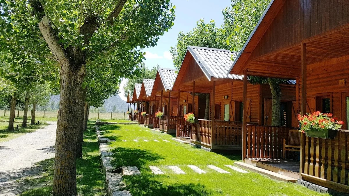 Aigüestortes Camping Resort — camping en Esterri d'Àneu, Lleida, Cataluña · 4.3 de 5 (716 opiniones)