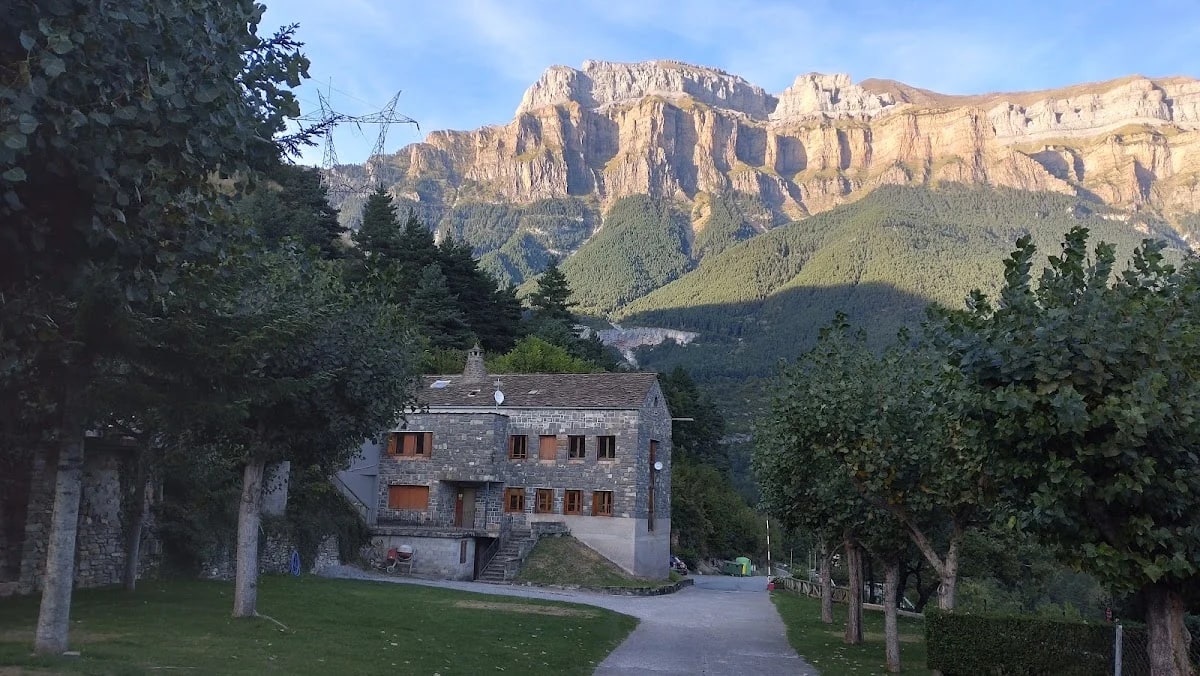 Camping- Bungalows San Antón — camping en Torla-Ordesa, Huesca, Aragón · 4.6 de 5 (570 opiniones)
