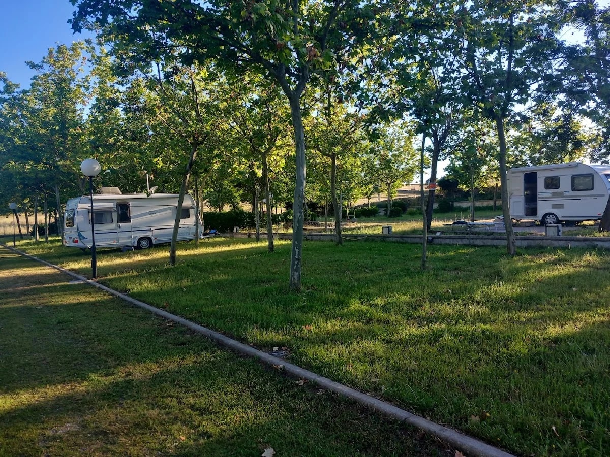 Camping Arribes del Duero — camping en Lumbrales, Salamanca, Castilla y León · 4.9 de 5 (322 opiniones)