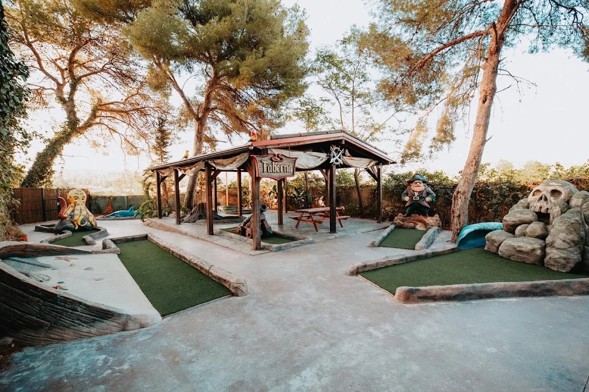 Camping Caledonia — camping en Tamarit, Tarragona, Cataluña · 4.2 de 5 (1885 opiniones)