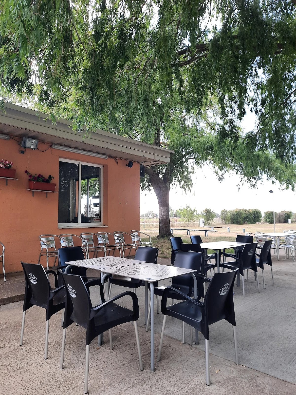 Camping Camino de Santiago — camping en Villadangos del Paramo, León, Castilla y León · 4.0 de 5 (410 opiniones)