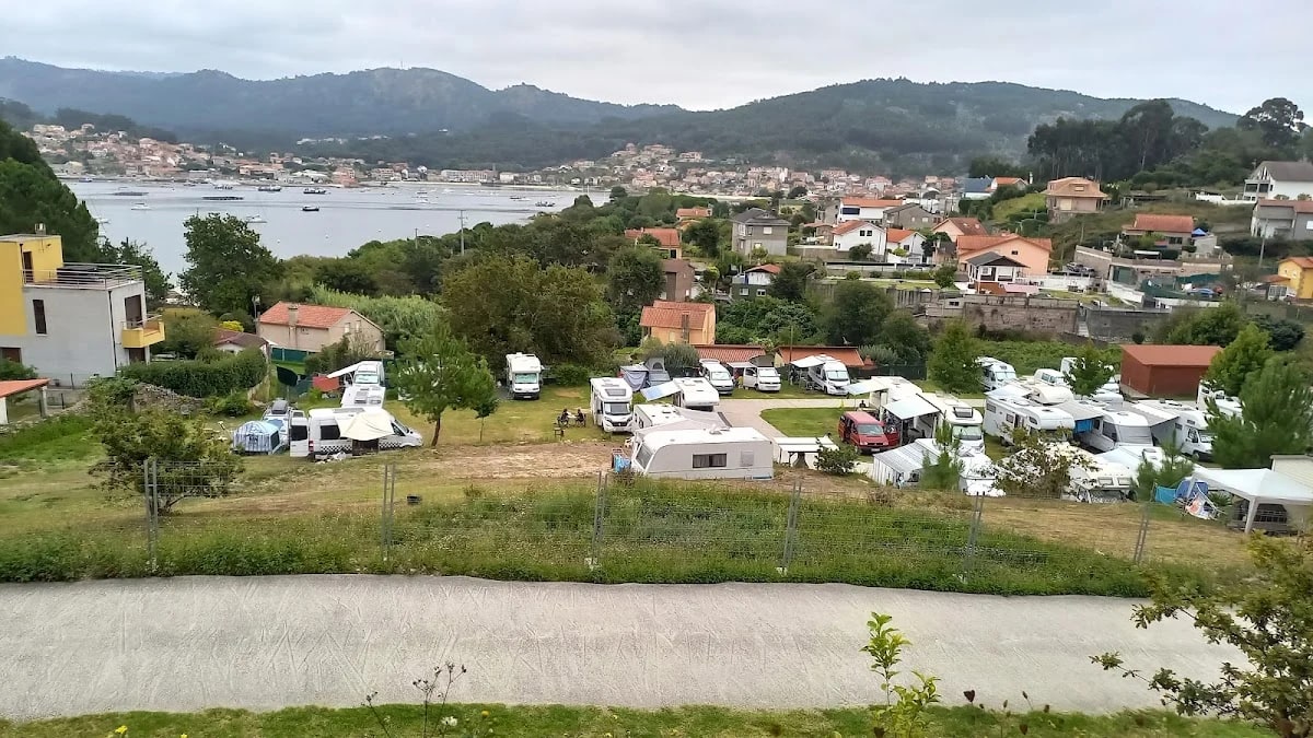 Camping Car Area — camping en Hío, Pontevedra, Galicia · 4.1 de 5 (299 opiniones)