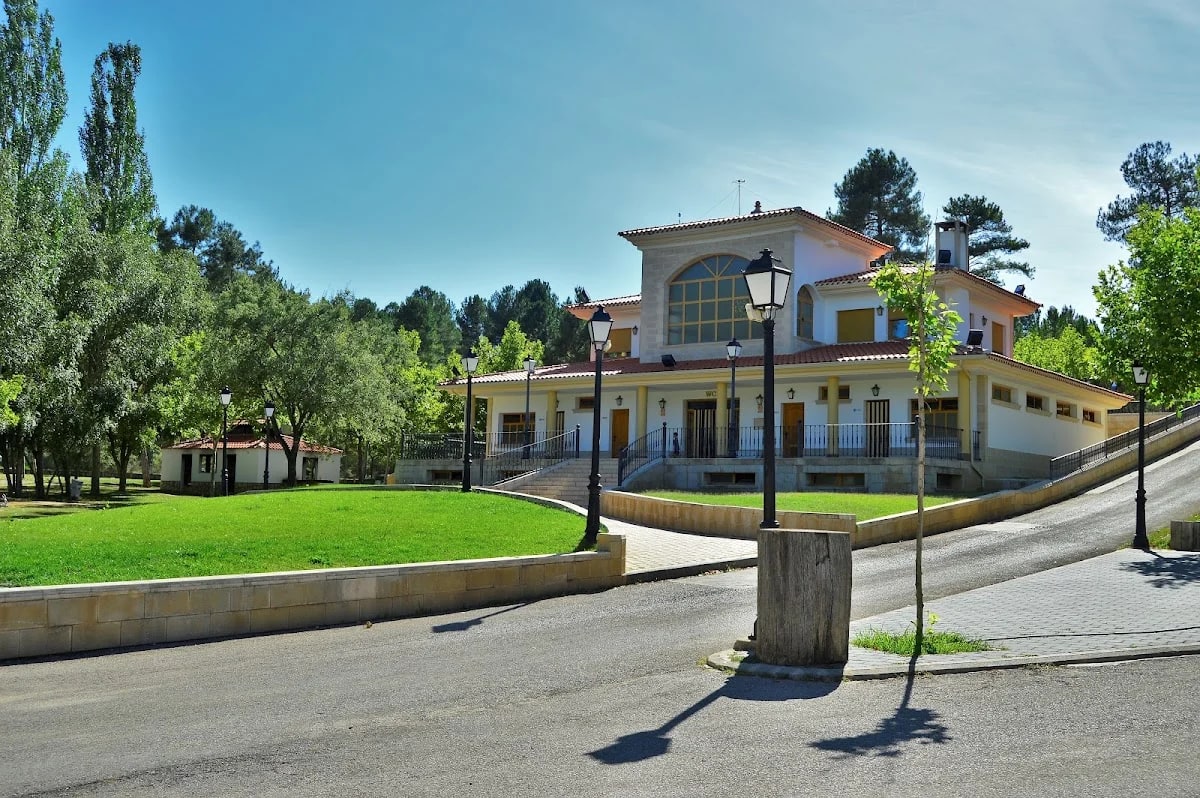 Camping Caravaning Cuenca — camping en Cuenca, Cuenca, Castilla-La Mancha · 4.1 de 5 (2815 opiniones)