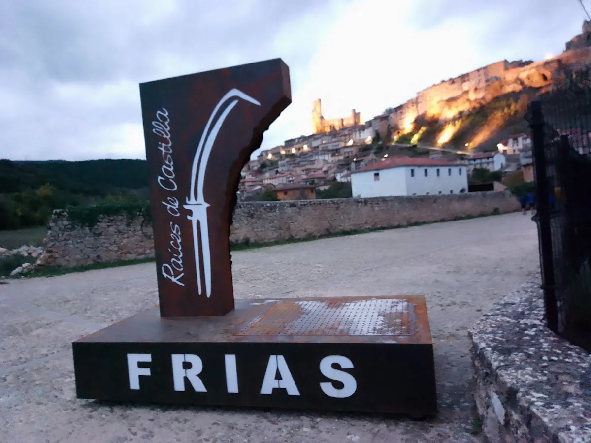Camping Ciudad de Frías — camping en Ctra Montejo, S/N, 09211, Burgos, España, Castilla y León · 3.9 de 5 (203 opiniones)