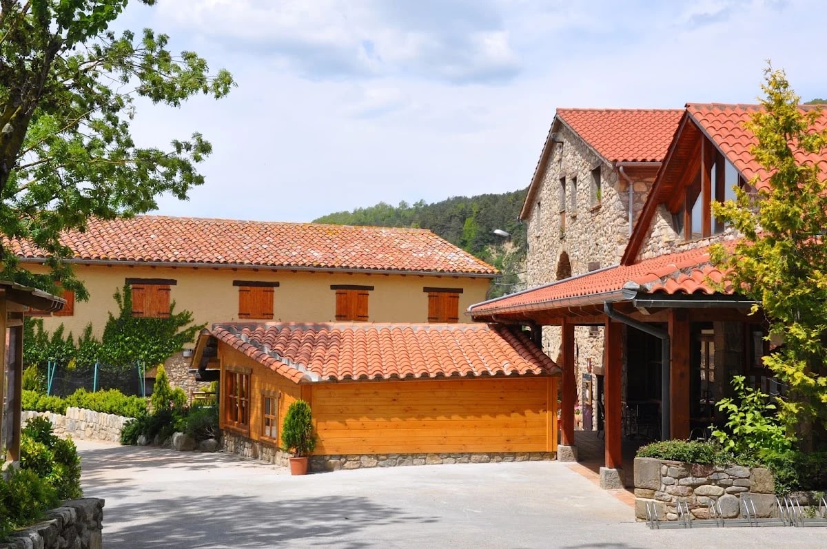 Càmping Els Roures — camping en Sant Pau de Segúries, Girona, Cataluña · 4.4 de 5 (1226 opiniones)