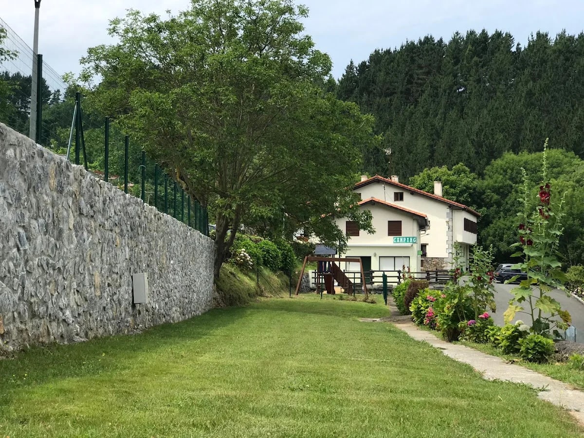 Camping Endai — camping en carretera de la costa Lekeitio Ondarroa km 57,800, 48289, Vizcaya, España, País Vasco · 4.3 de 5 (317 opiniones)