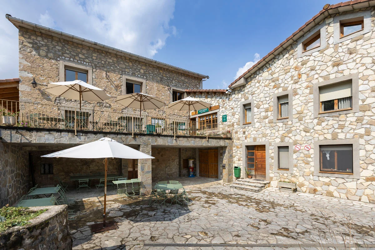 Camping Huttopia Barcelona Pirineos — camping en Guardiola de Berguedà, Barcelona, Cataluña · 4.6 de 5 (768 opiniones)