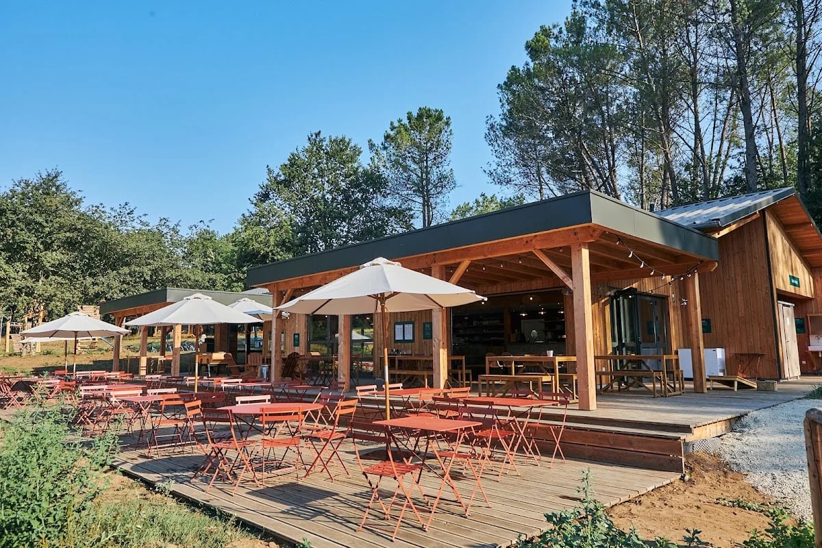 Camping Huttopia Caminos de Galicia — camping en Lalín, Pontevedra, Galicia · 4.7 de 5 (131 opiniones)