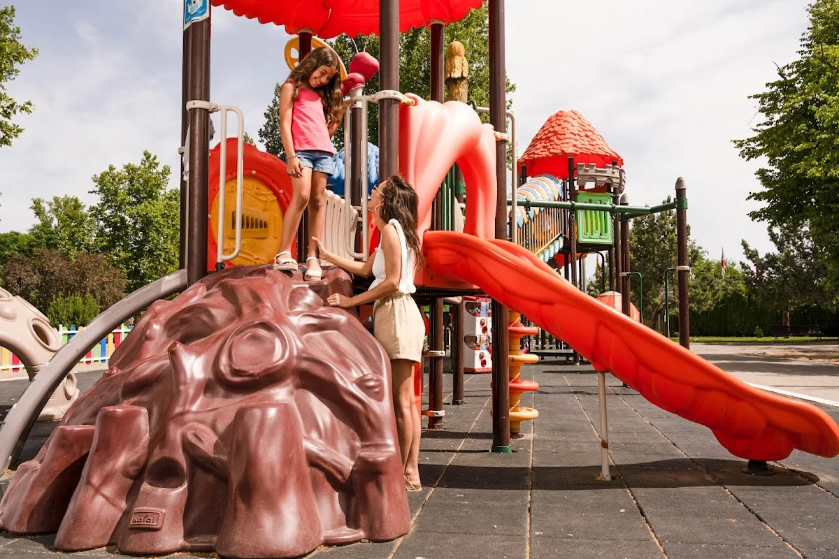 Camping Internacional Aranjuez — camping en Aranjuez, Madrid, Comunidad de Madrid · 4.0 de 5 (3683 opiniones)