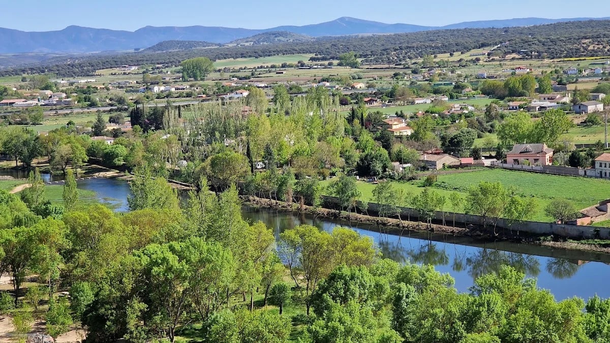 Camping La Pesquera — camping en Ciudad Rodrigo, Salamanca, Castilla y León · 4.3 de 5 (714 opiniones)