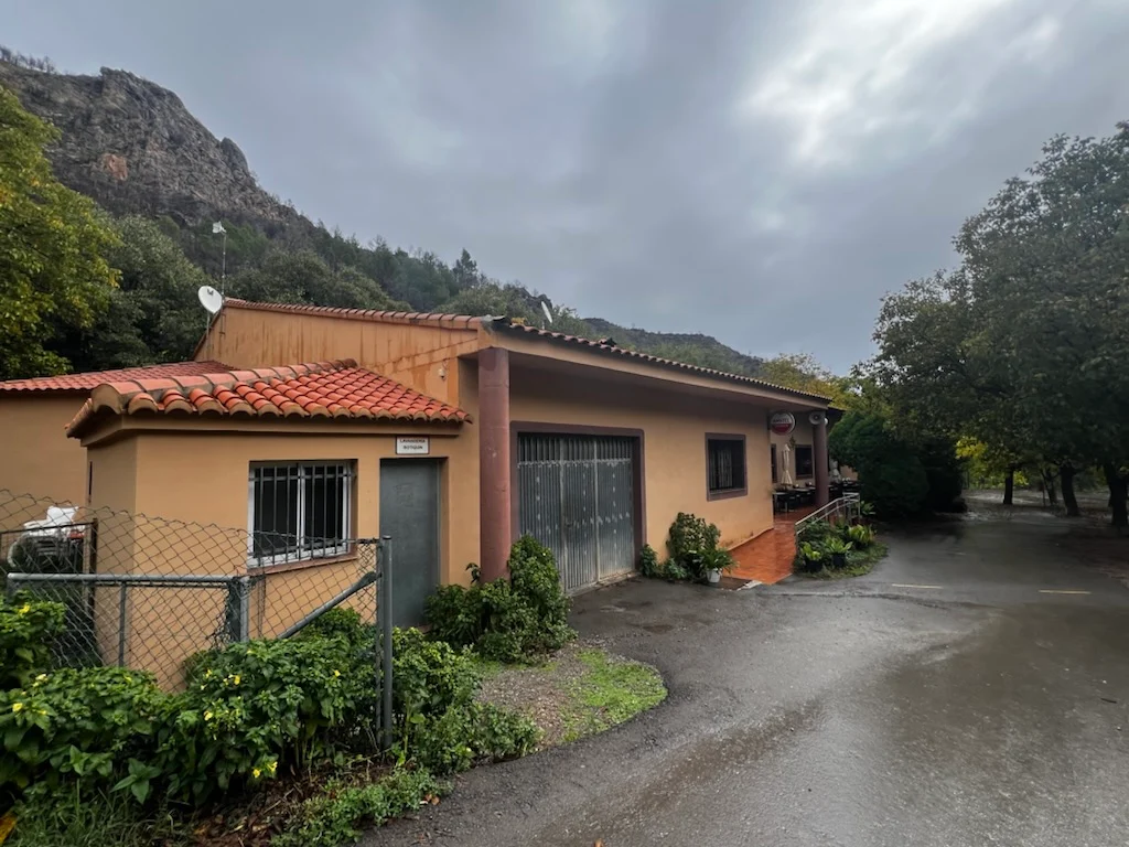 Camping Los Cloticos — camping en Begís, Castelló, Comunidad Valenciana · 4.4 de 5 (640 opiniones)