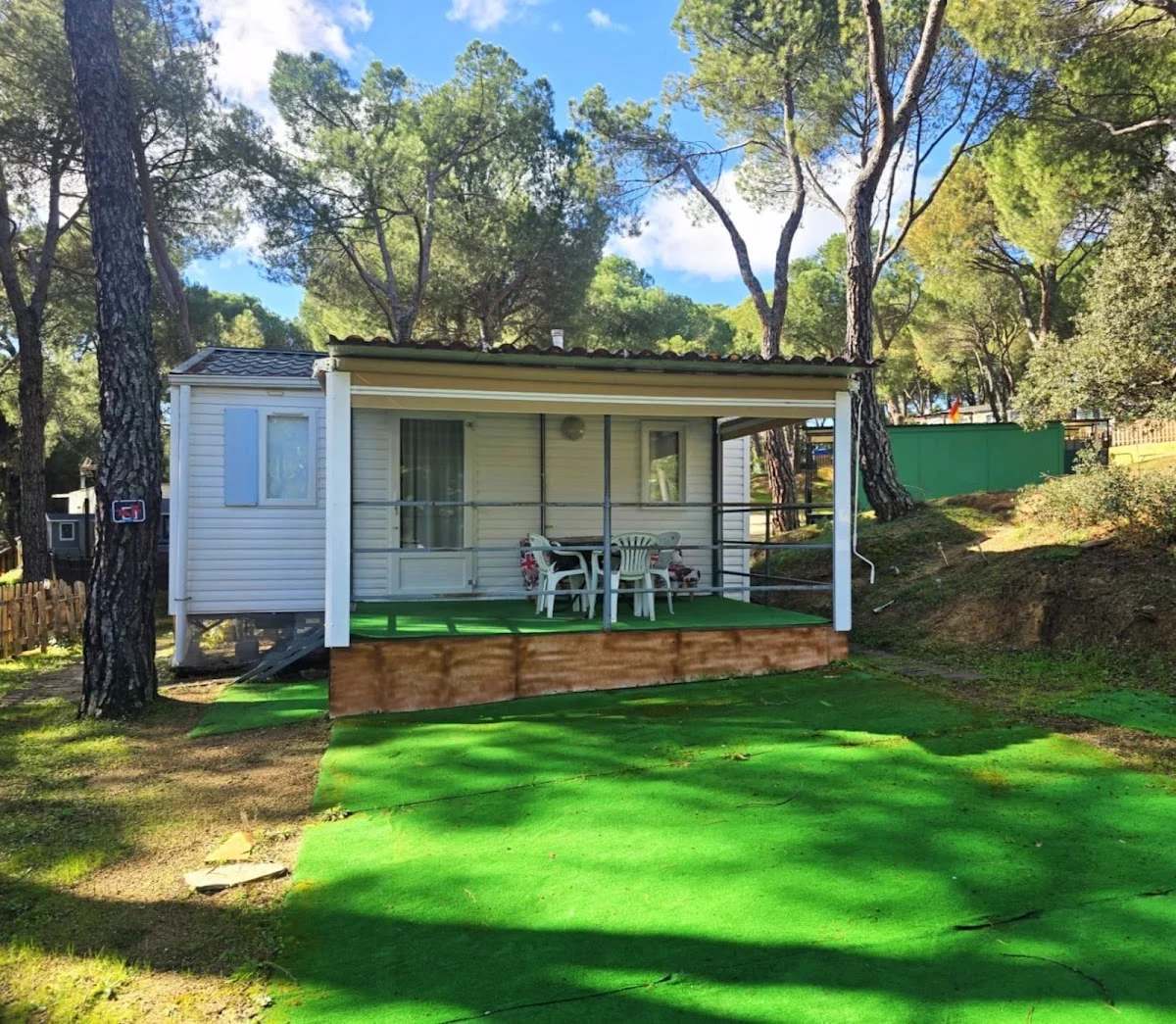 Camping Monasterio de Pelayos — camping en Pelayos de la Presa, Madrid, Comunidad de Madrid · 3.9 de 5 (295 opiniones)