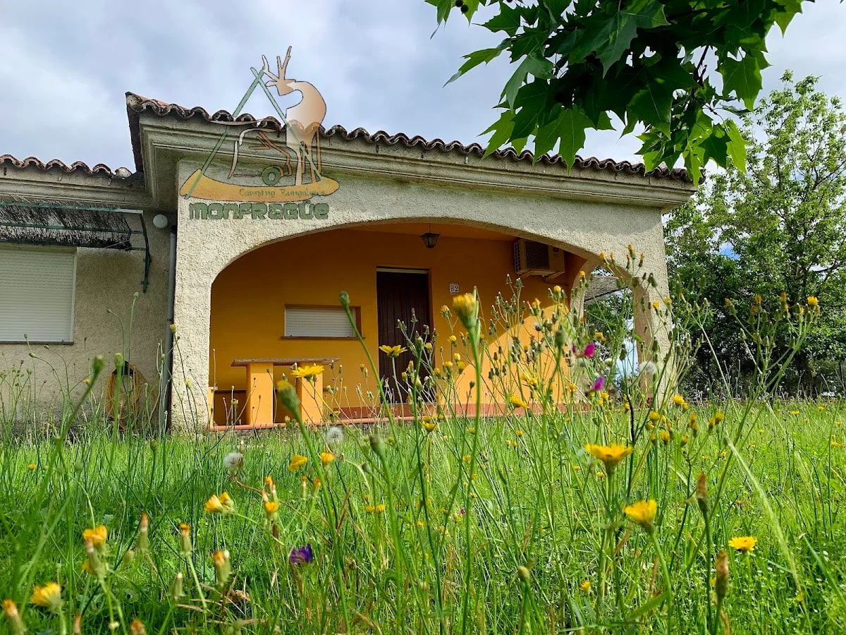 Camping Monfragüe. Restaurante y Bungalows — camping en Malpartida de Plasencia, Cáceres, Extremadura · 4.3 de 5 (1842 opiniones)