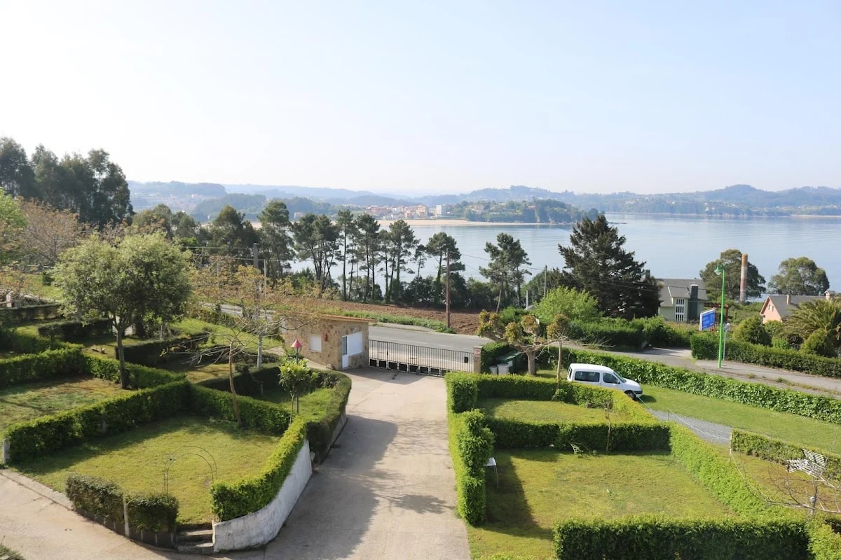 Camping Perbes — camping en Miño, A Coruña, Galicia · 4.1 de 5 (175 opiniones)