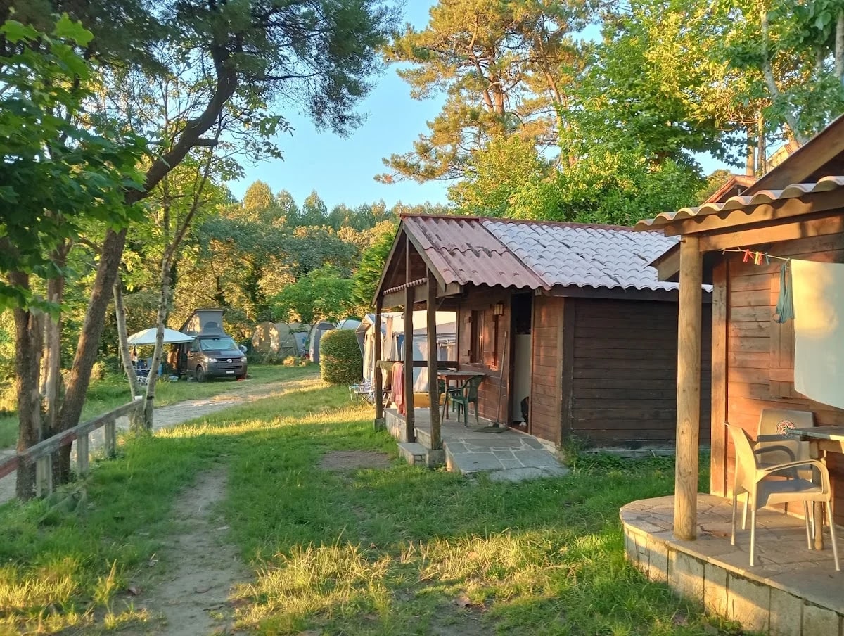 Camping Praia Barreira Leis — camping en Leis de Nemancos, A Coruña, Galicia · 4.3 de 5 (642 opiniones)