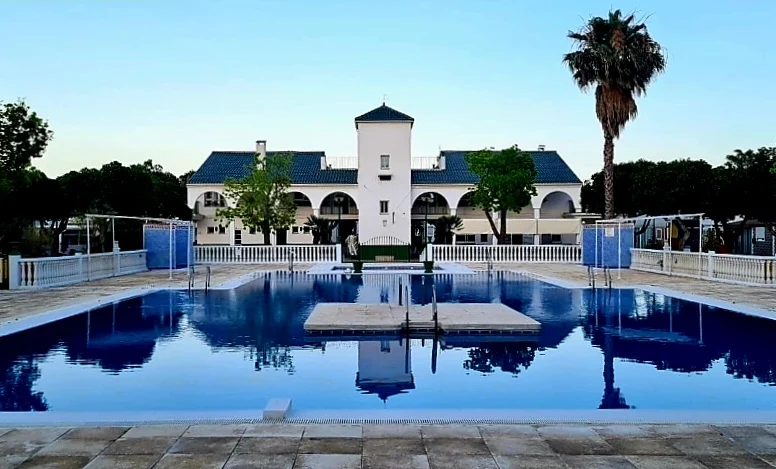 Camping privado Jardines del Ocio — camping en El Saler, Valencia, Comunidad Valenciana · 4.5 de 5 (178 opiniones)