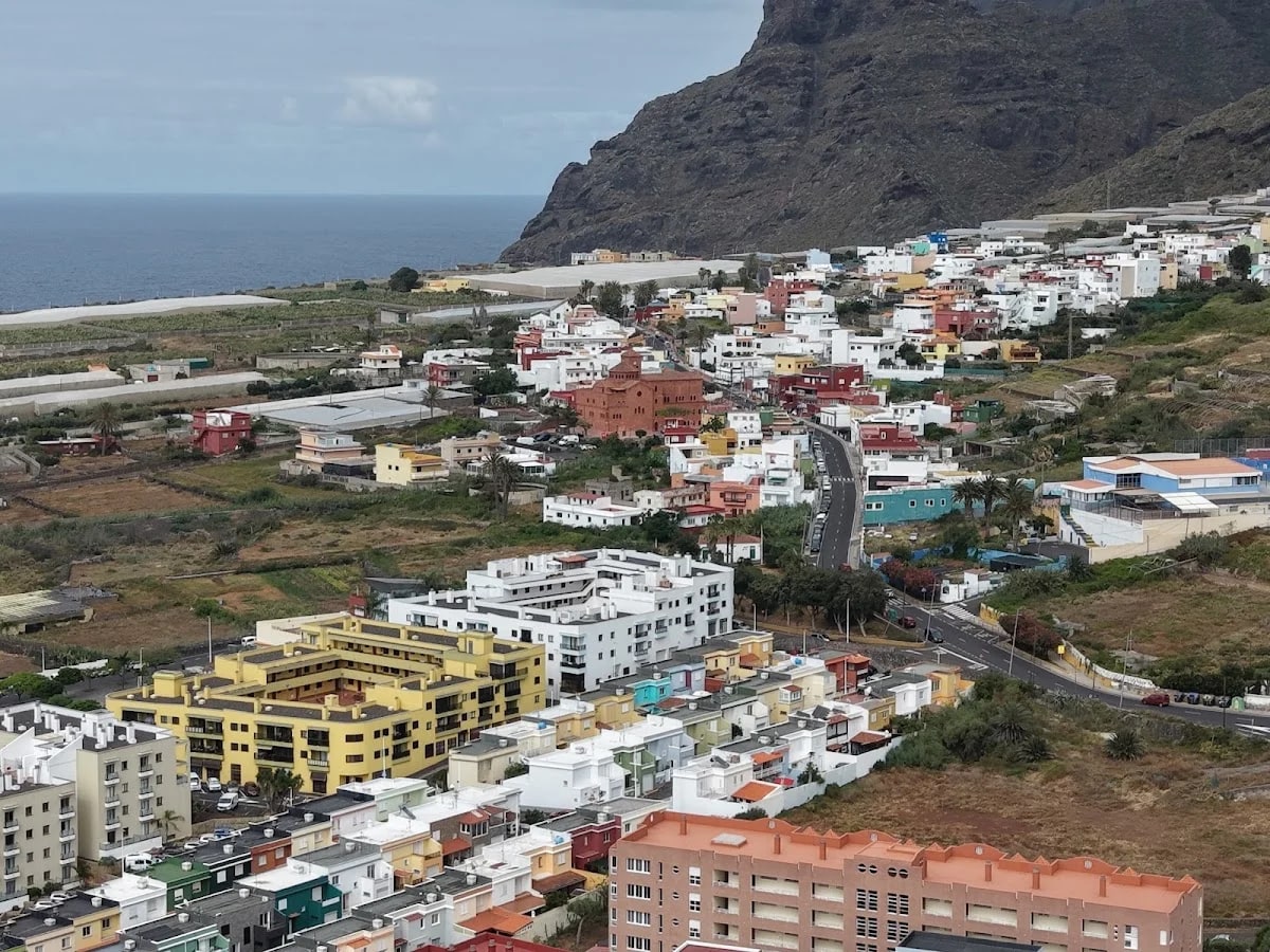 Camping Punta del Hidalgo — camping en La Laguna, Santa Cruz de Tenerife, Canarias · 3.9 de 5 (471 opiniones)