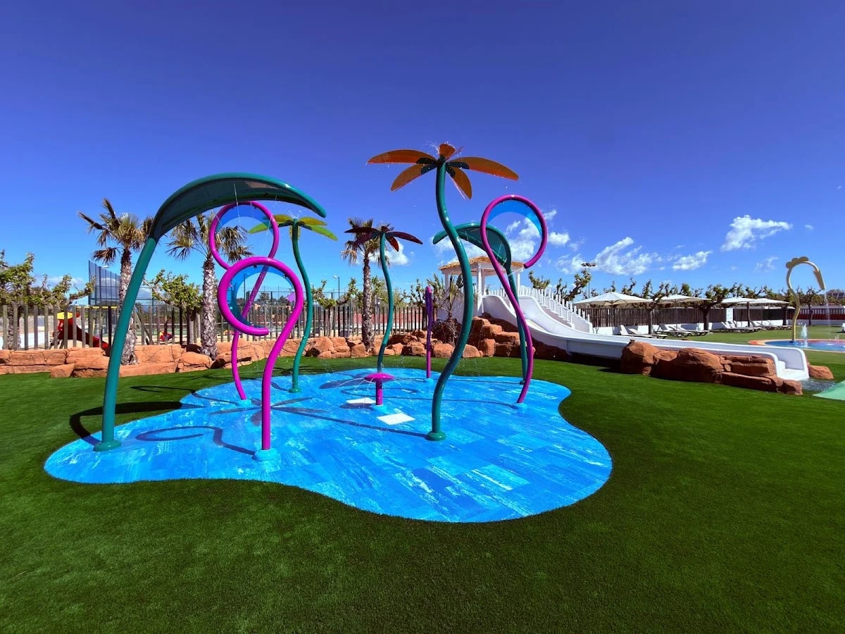 Camping Resort Els Pins — camping en Malgrat de Mar, Barcelona, Cataluña · 3.9 de 5 (2181 opiniones)