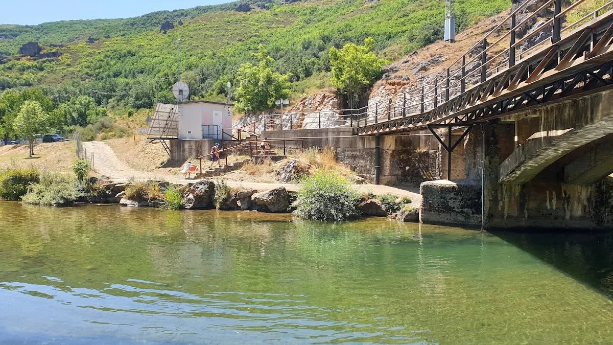 Camping Río Luna — camping en Sena de Luna, León, Castilla y León · 3.9 de 5 (562 opiniones)