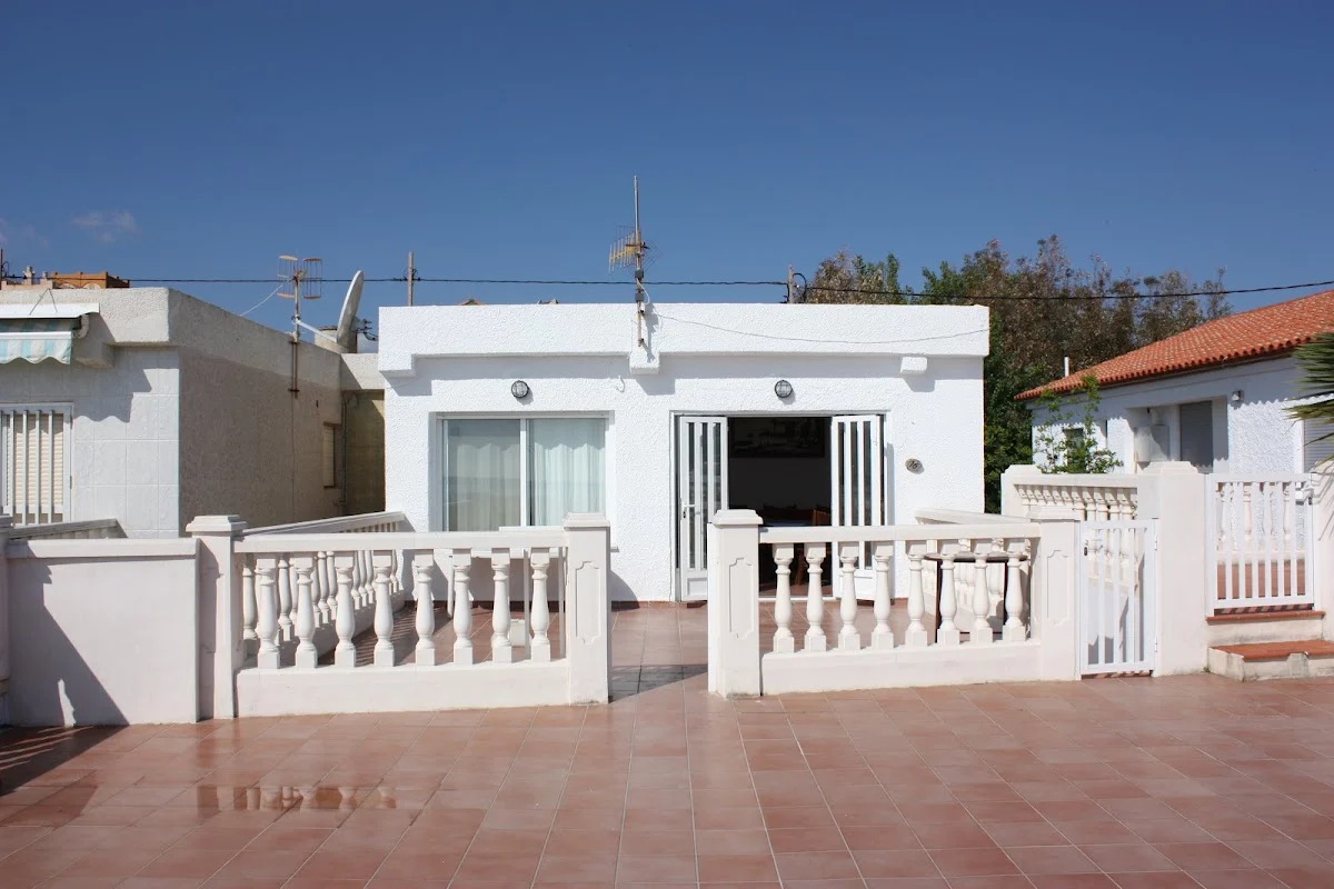 Camping San Vicente — camping en Xeraco, Valencia, Comunidad Valenciana · 4.0 de 5 (2543 opiniones)