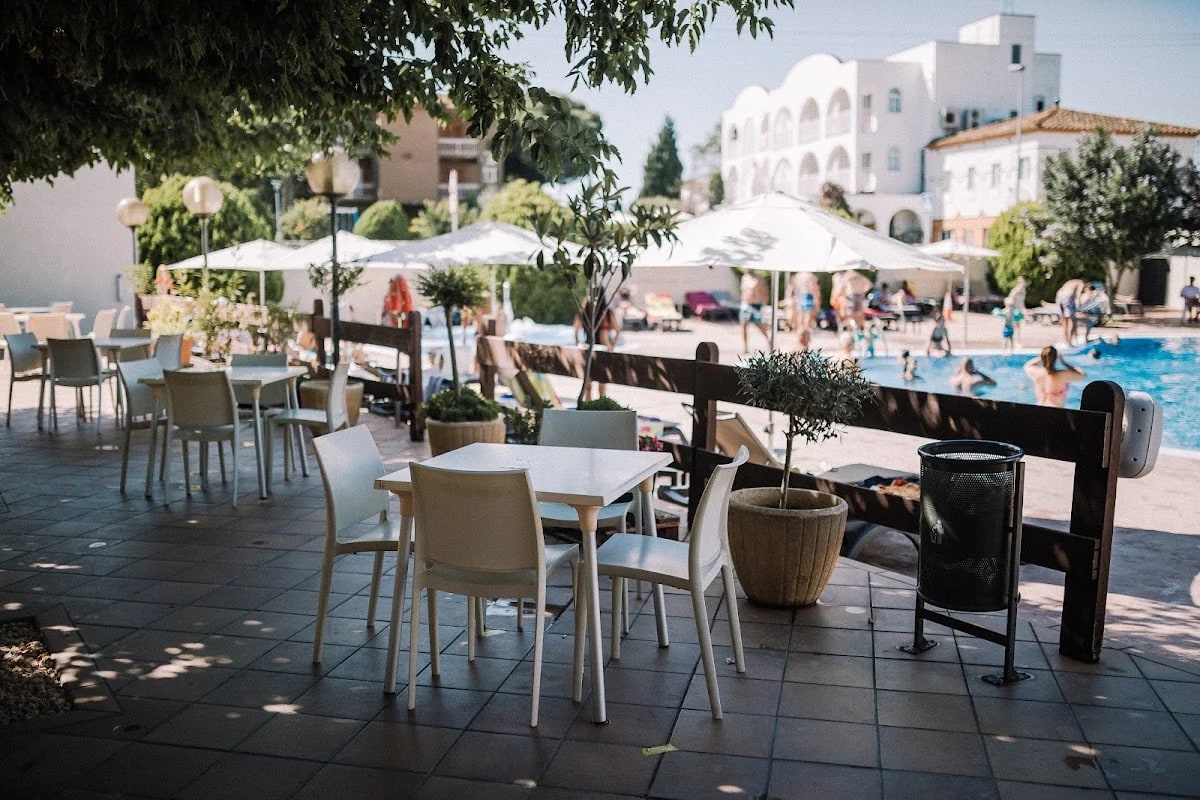 Camping Sènia Riu — camping en Sant Pere Pescador, Girona, Cataluña · 4.1 de 5 (1275 opiniones)