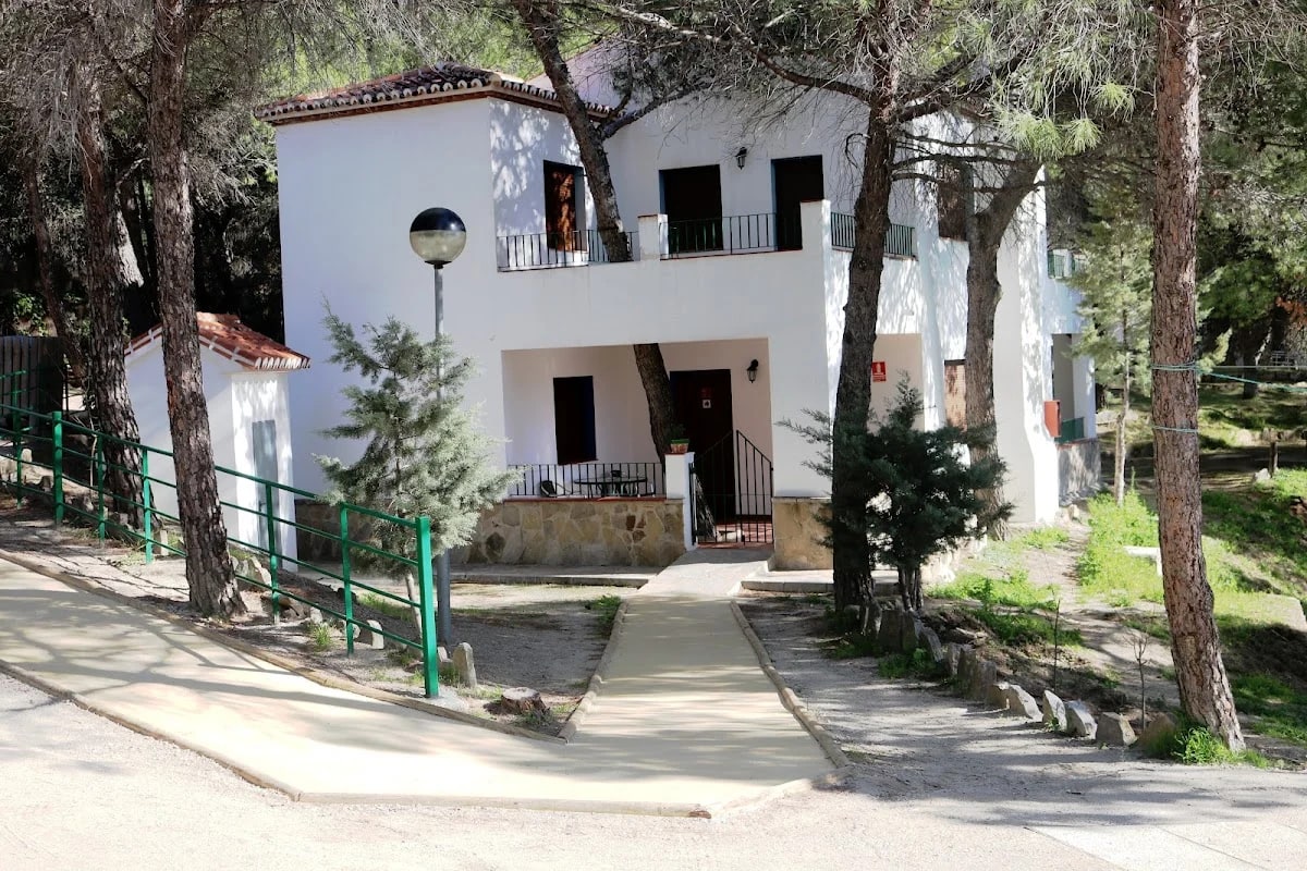 Camping y Apartamentos Parque Ardales — camping en Ardales, Málaga, Andalucía · 4.0 de 5 (1101 opiniones)