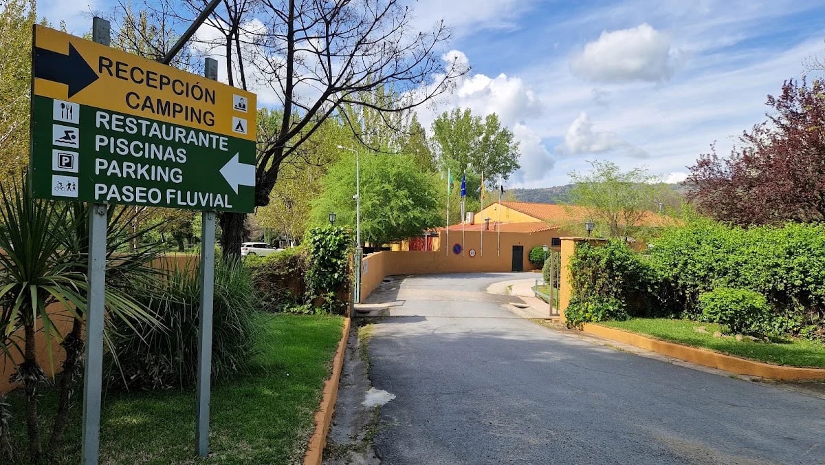 Camping y Bungalows La Chopera — camping en Plasencia, Cáceres, Extremadura · 4.0 de 5 (1029 opiniones)