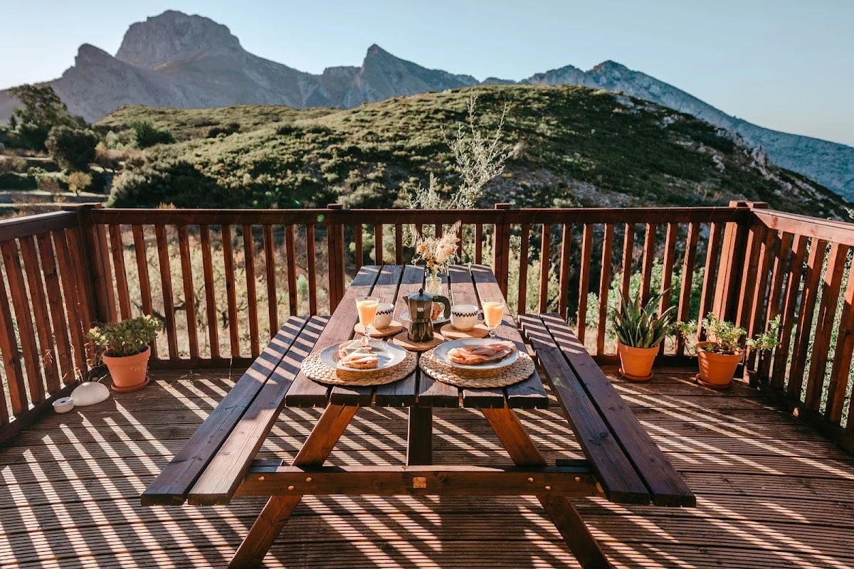 Can Elisa Boutique Guesthouse y Glamping Tàrbena, Costa Blanca, Spain — camping en Tárbena, Alicante, Comunidad Valenciana · 5.0 de 5 (197 opiniones) · Senderismo / Rutas