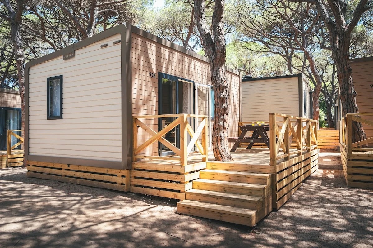 HolaCamp Barcelona — camping en C-31, km 186,2, 08850, Barcelona, España, Cataluña · 3.8 de 5 (5875 opiniones)