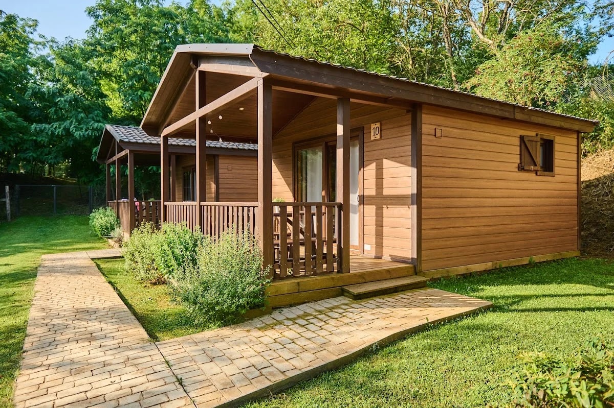 HolaCamp Vall Natura — camping en Santa Maria del Collell, Girona, Cataluña · 4.1 de 5 (478 opiniones)