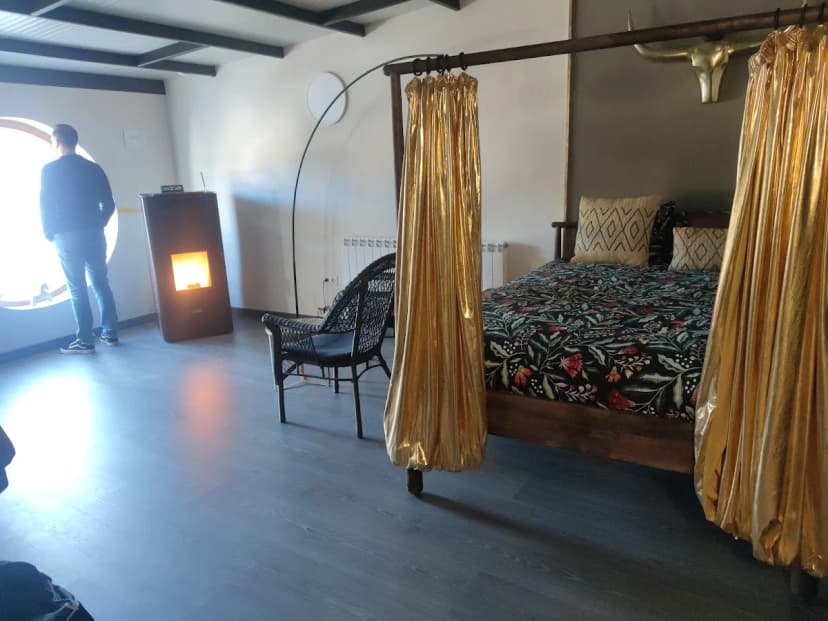Hotel Burbuja Antisaturno / Glamping Alto Tajo — foto 2
