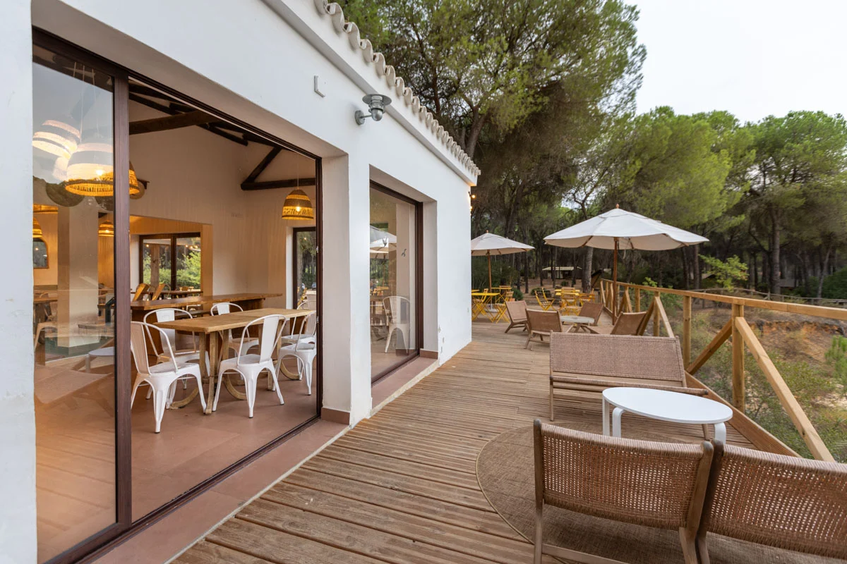 HUTTOPIA PARQUE DE DOÑANA — camping en Hinojos, Huelva, Andalucía · 4.2 de 5 (1200 opiniones)
