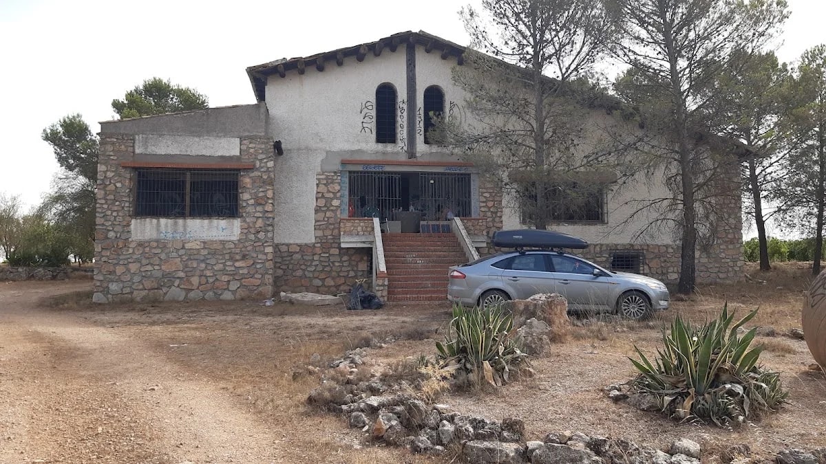 J.J casa hollandia Quintanar de la Orden, Toledo, Spanje — camping en Quintanar de la Orden, Toledo, Castilla-La Mancha · 4.5 de 5 (2 opiniones)