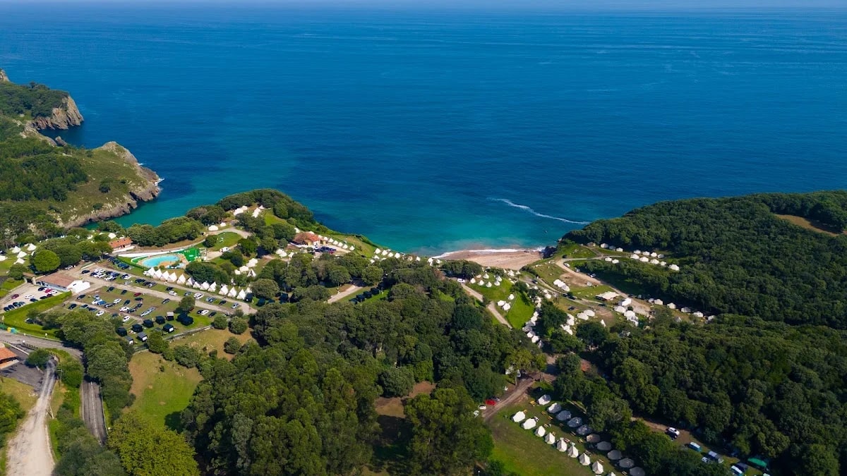 Kampaoh Las Arenas — camping en Pechón, Cantabria, Cantabria · 4.1 de 5 (3541 opiniones)