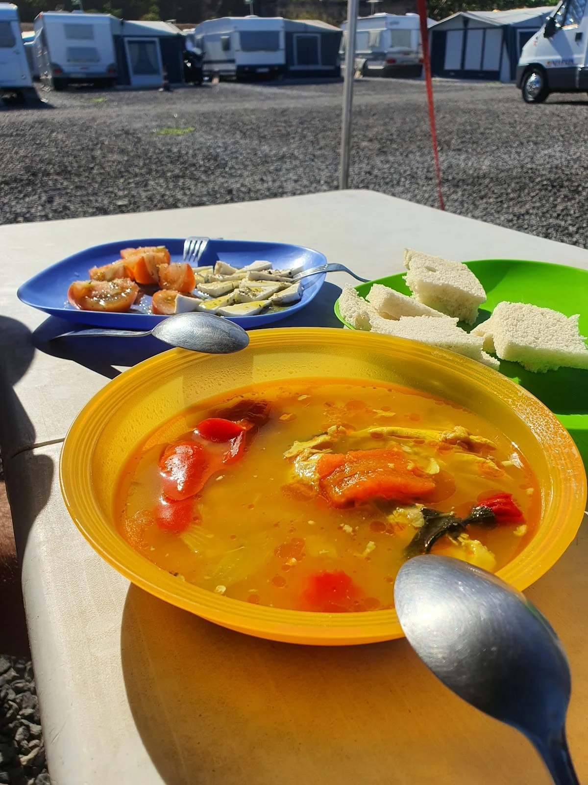 Parking caravanas — camping en Moya, Las Palmas, Canarias · 3.0 de 5 (8 opiniones)