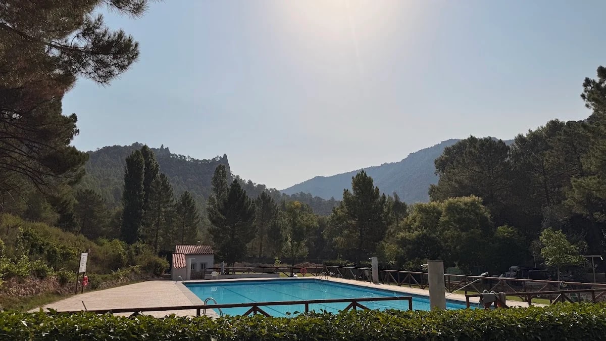 Piscina Camping Rio Mundo — camping en Mesones, Albacete, Castilla-La Mancha · 4.0 de 5 (2 opiniones)