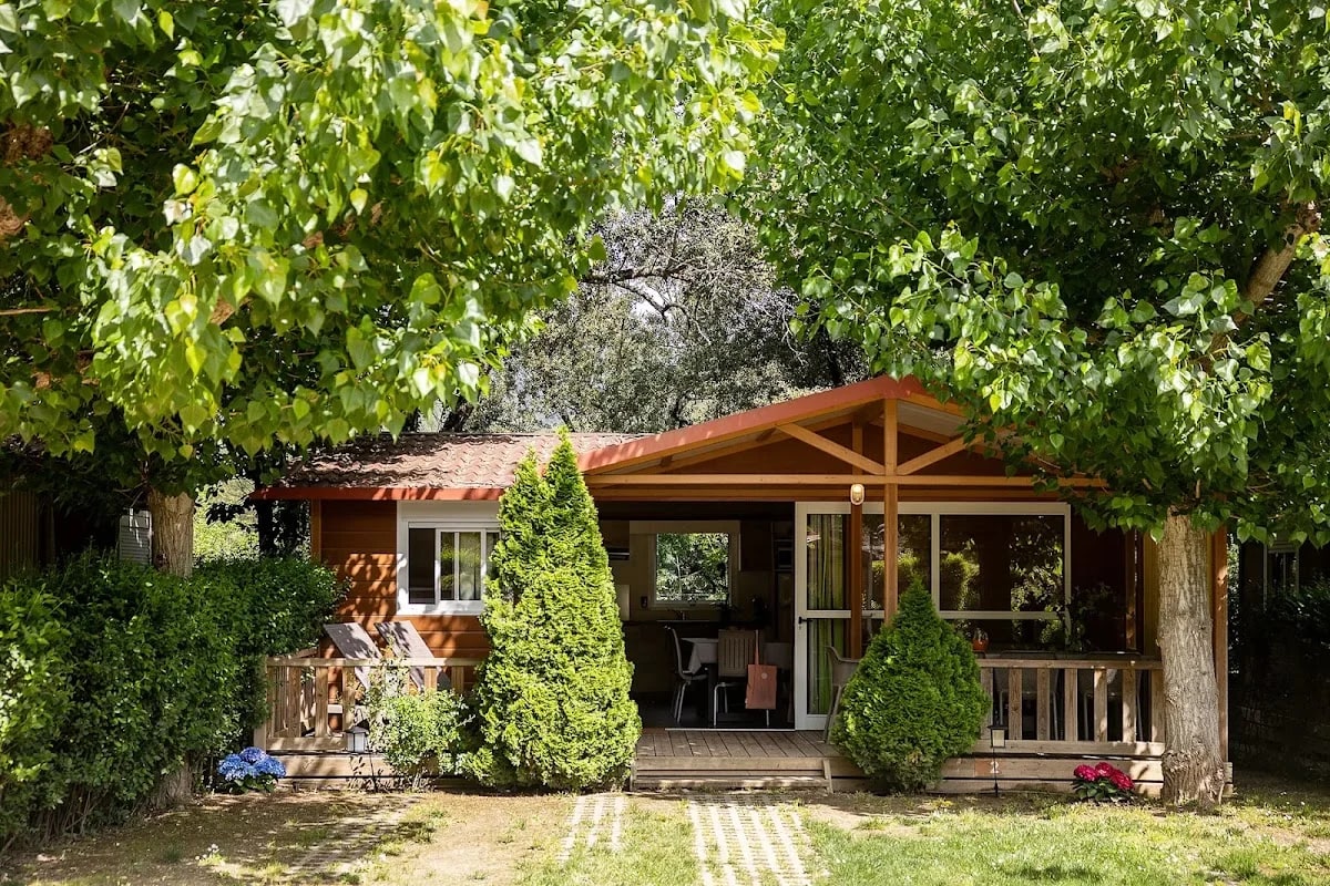 TAIGA Bassegoda Park — camping en Bassegoda, Girona, Cataluña · 4.3 de 5 (1587 opiniones)