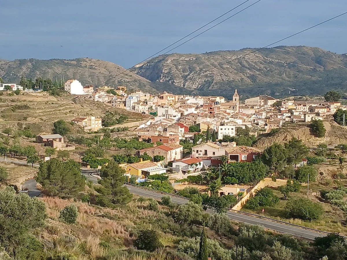Zona de acampada de Relleu — camping en Relleu, Alicante, Comunidad Valenciana · 4.8 de 5 (56 opiniones)