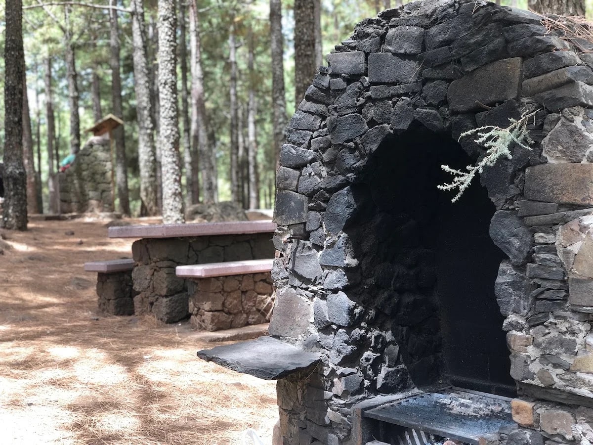 Zona de acampada Llanos de la Pez — camping en Tejeda, Las Palmas, Canarias · 4.6 de 5 (227 opiniones)