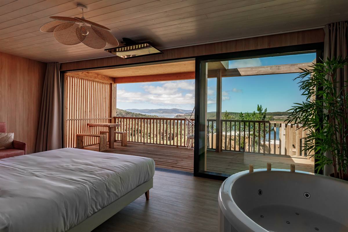 Cabanas da Luz — camping en Camariñas, A Coruña, Galicia · 4.9 de 5 (179 opiniones) · Jacuzzi en todas las cabañas